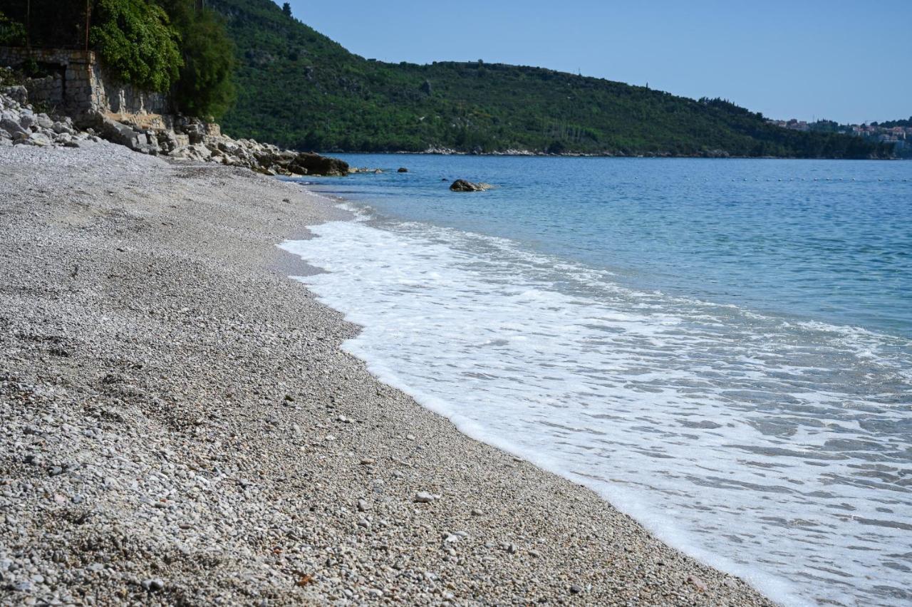 Beach House Poseydon Mlini Buitenkant foto